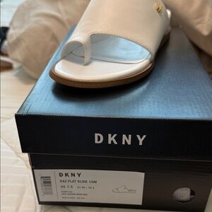 DKNY White Leather Flat Toe-Loop Slide Sandal